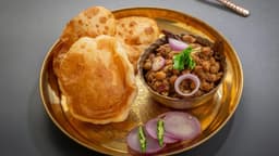 Chole Bathure